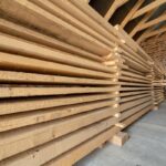 Drewno budowlane w Warszawie – od czego zacząć przygotowania do budowy lub remontu?